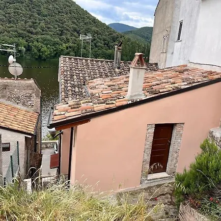 Casa Rosella Sul Lago شقة *